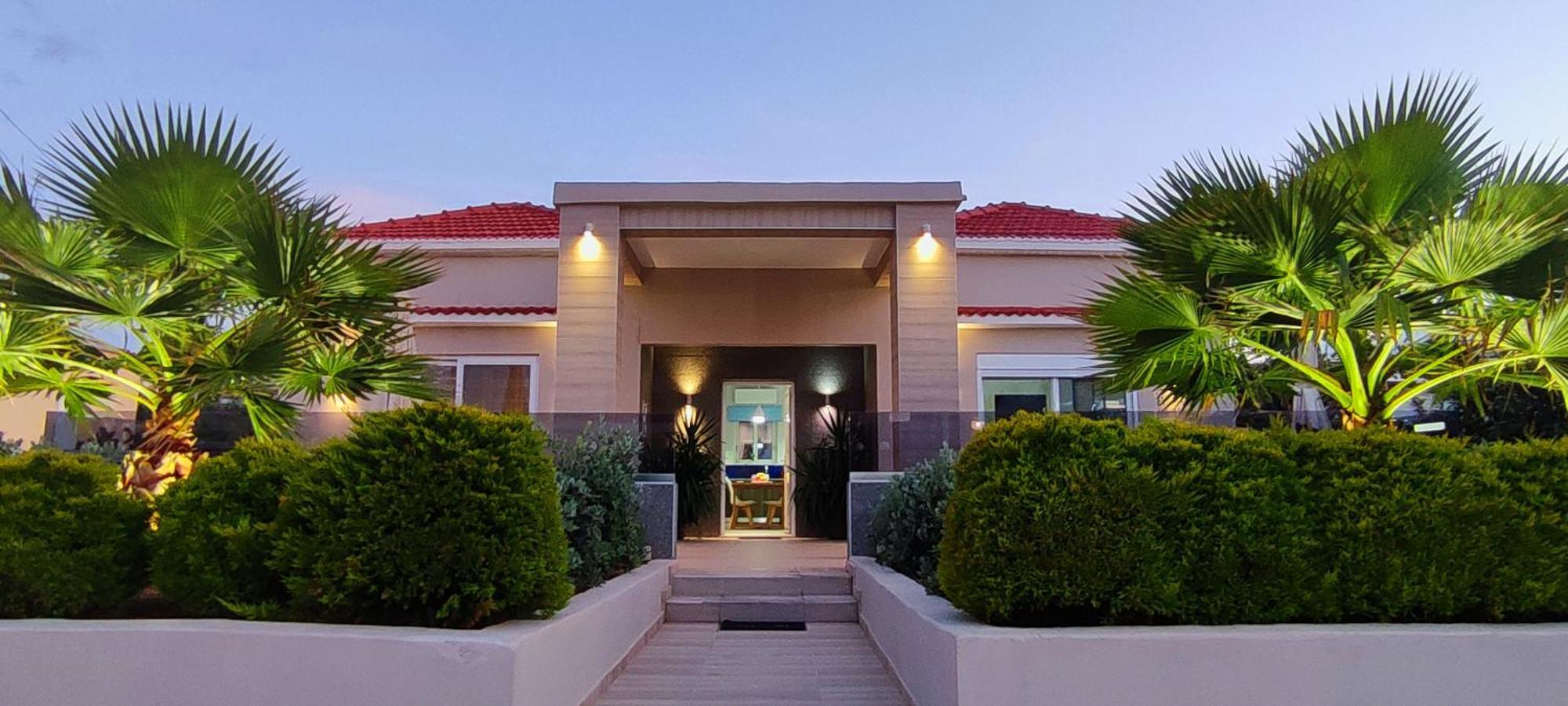 Luxury Villa Eva-Mari With Jacuzzi, 50M From The Beach Σταλός Εξωτερικό φωτογραφία